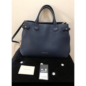 Burberry medium banner tote